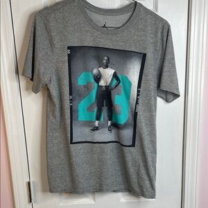 Jordan Gray Short-Sleeve Graphic Tee with Teal '23 Photo